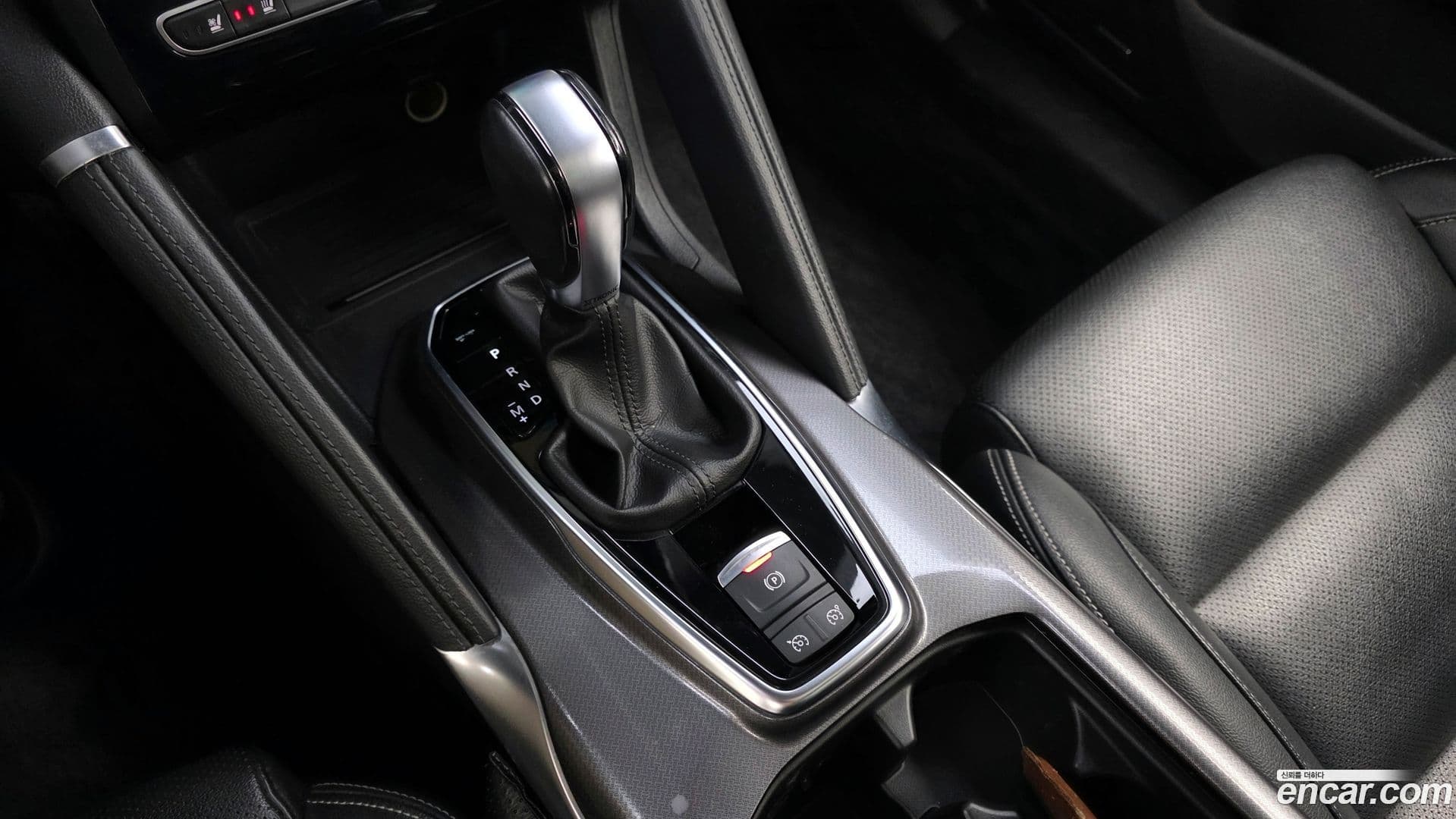 Main__Slider__Photo:QM6 Renault Korea 2018.6-8