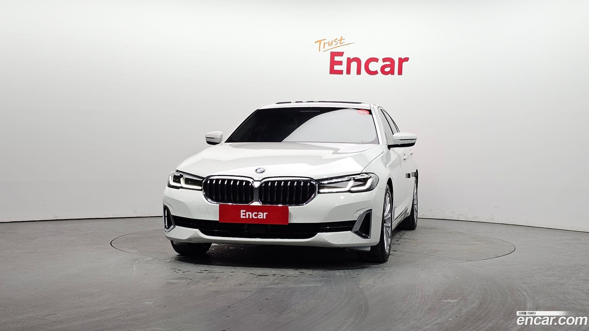 Main__Slider__Photo:5-Series BMW 2022.9-2