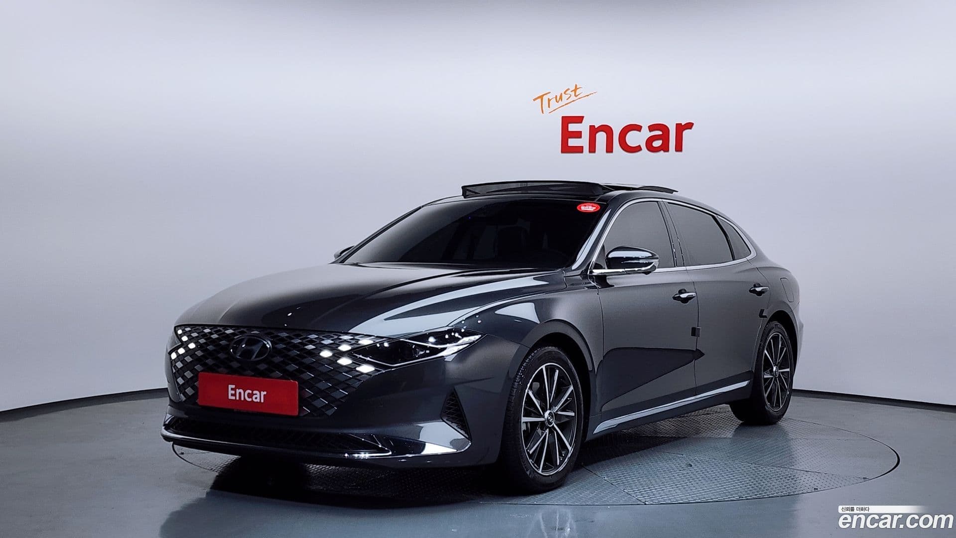 Main__Slider__Photo:Grandeur Hyundai 2020.9-0