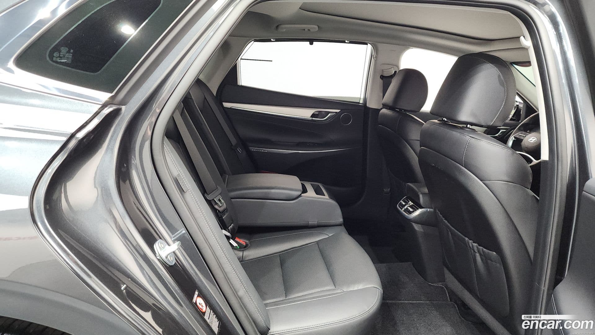 Main__Slider__Photo:Grandeur Hyundai 2020.9-11