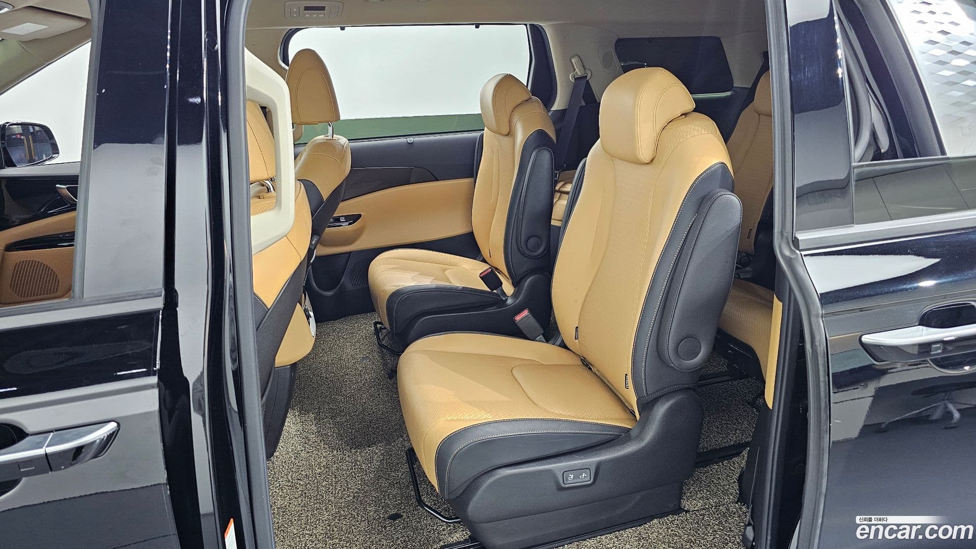 Main__Slider__Photo:Canival Kia 2020.9-11