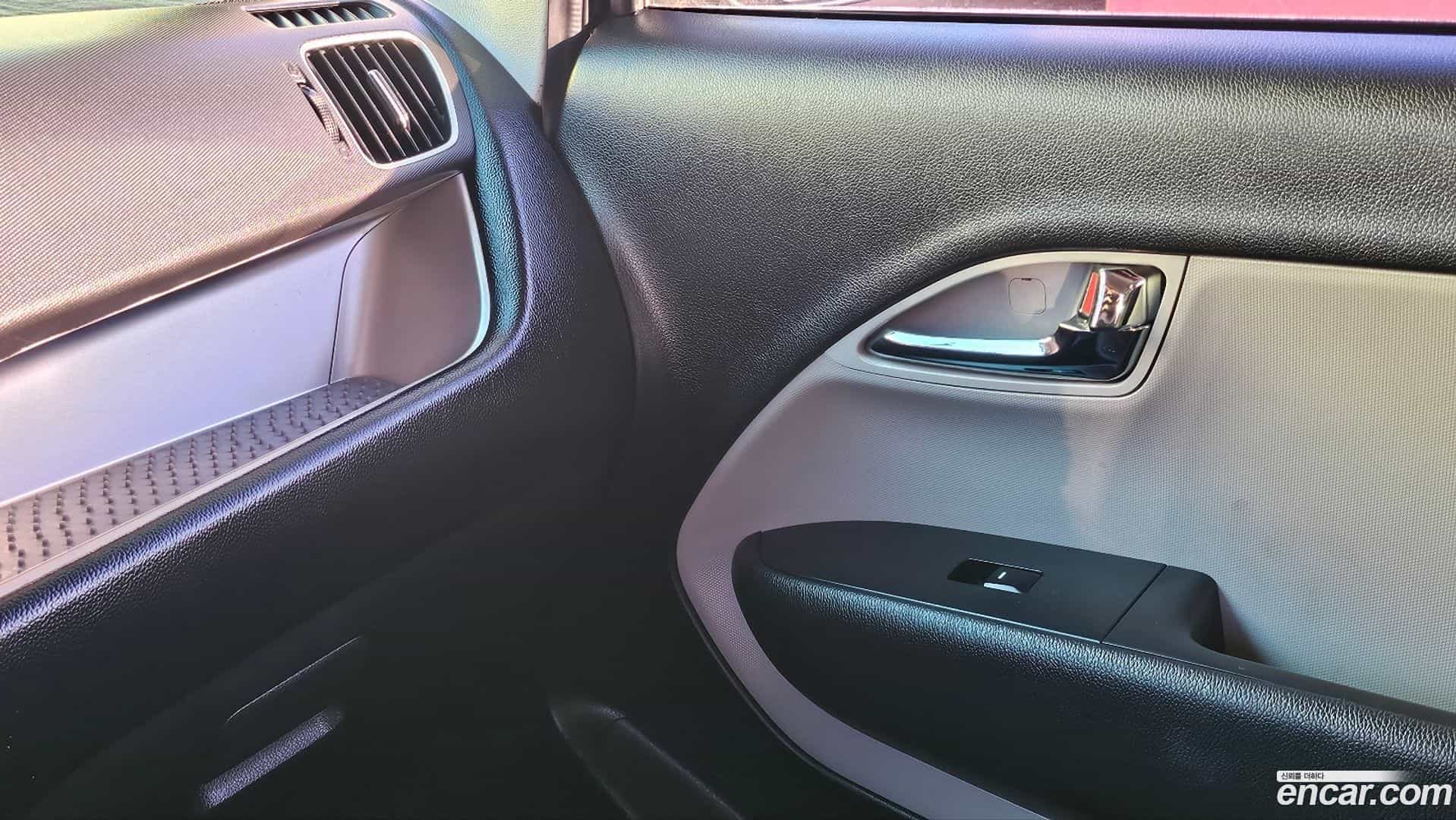 RAY Kia 2013.8-OPTION-018