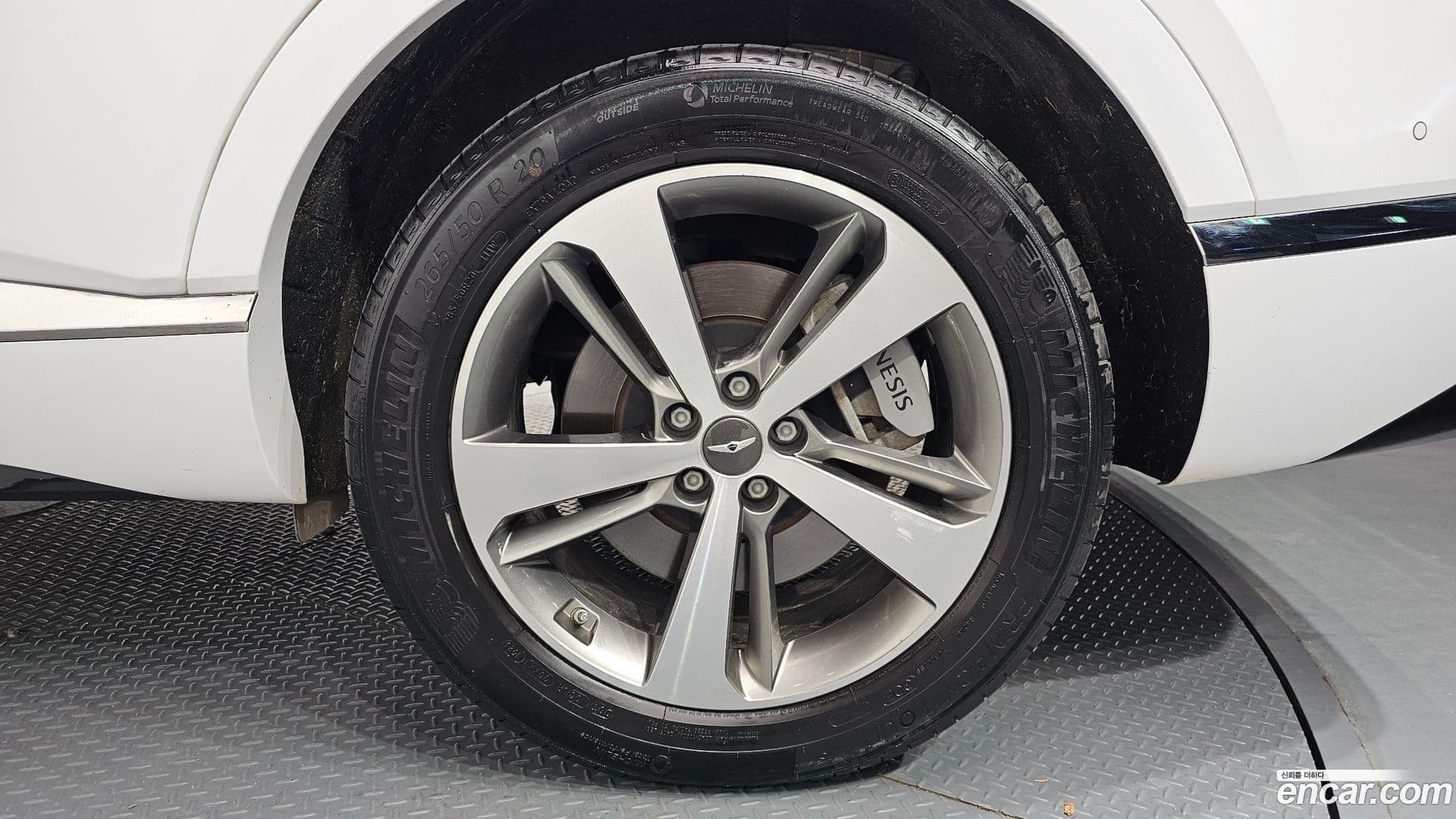 Main__Slider__Photo:GV80 Genesis 2023.8-4