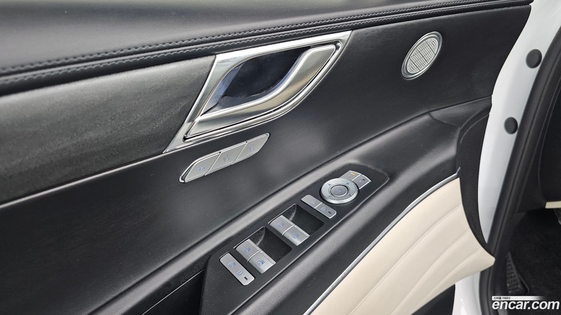 Main__Slider__Photo:GV80 Genesis 2023.8-16