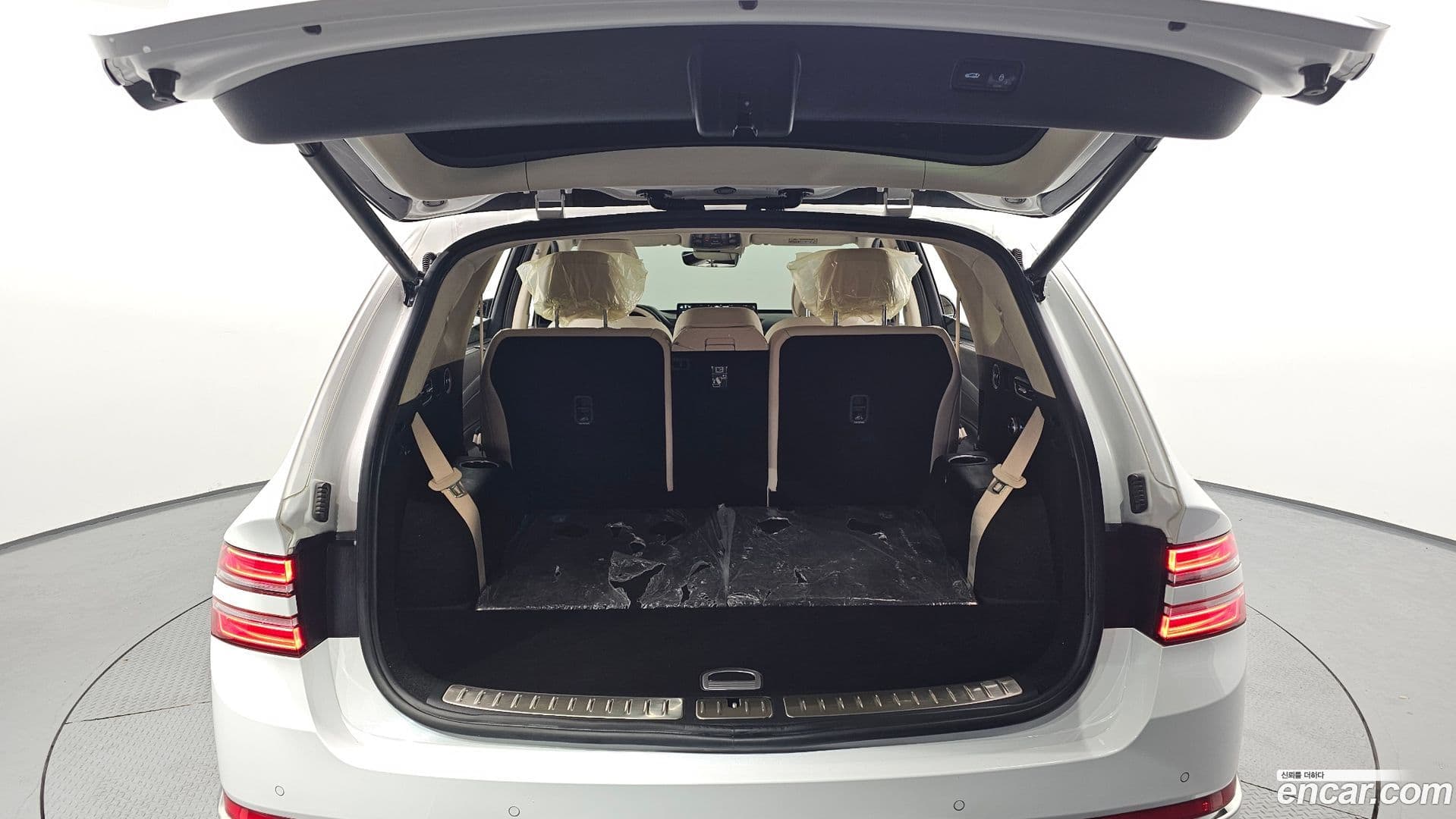 Main__Slider__Photo:GV80 Genesis 2023.8-19