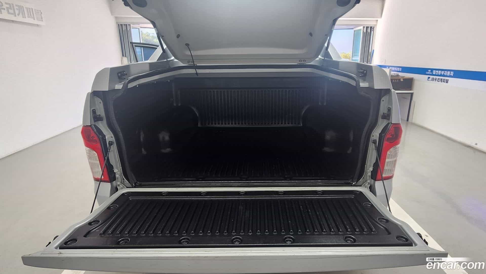 KORANDO KG_Mobility_Ssangyong 2014.11-OPTION-020