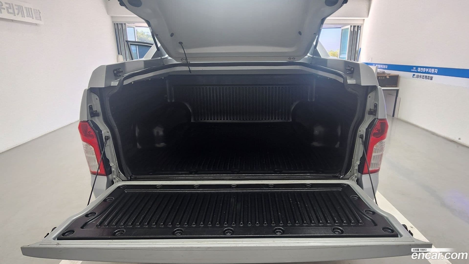 Main__Slider__Photo:KORANDO KG_Mobility_Ssangyong 2014.11-15