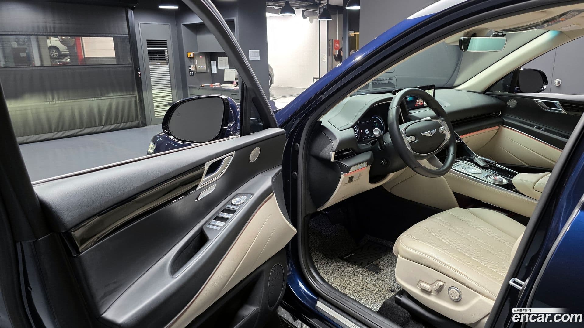 Main__Slider__Photo:GV80 Genesis 2021.11-10