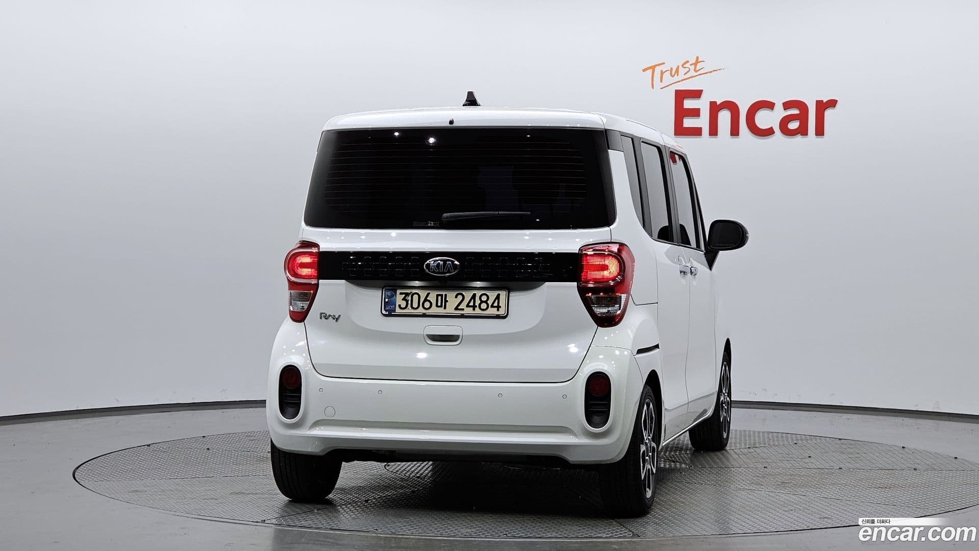 Main__Slider__Photo:RAY Kia 2021.4-3