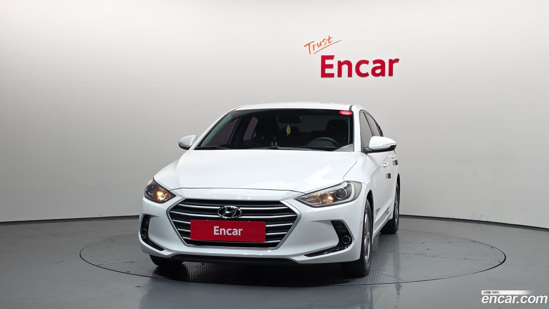 Main__Slider__Photo:AVANTE Hyundai 2017.7-2