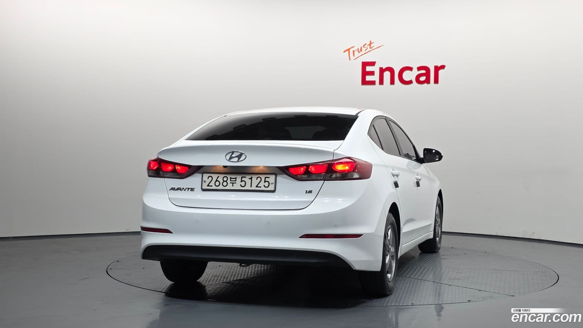 Main__Slider__Photo:AVANTE Hyundai 2017.7-3