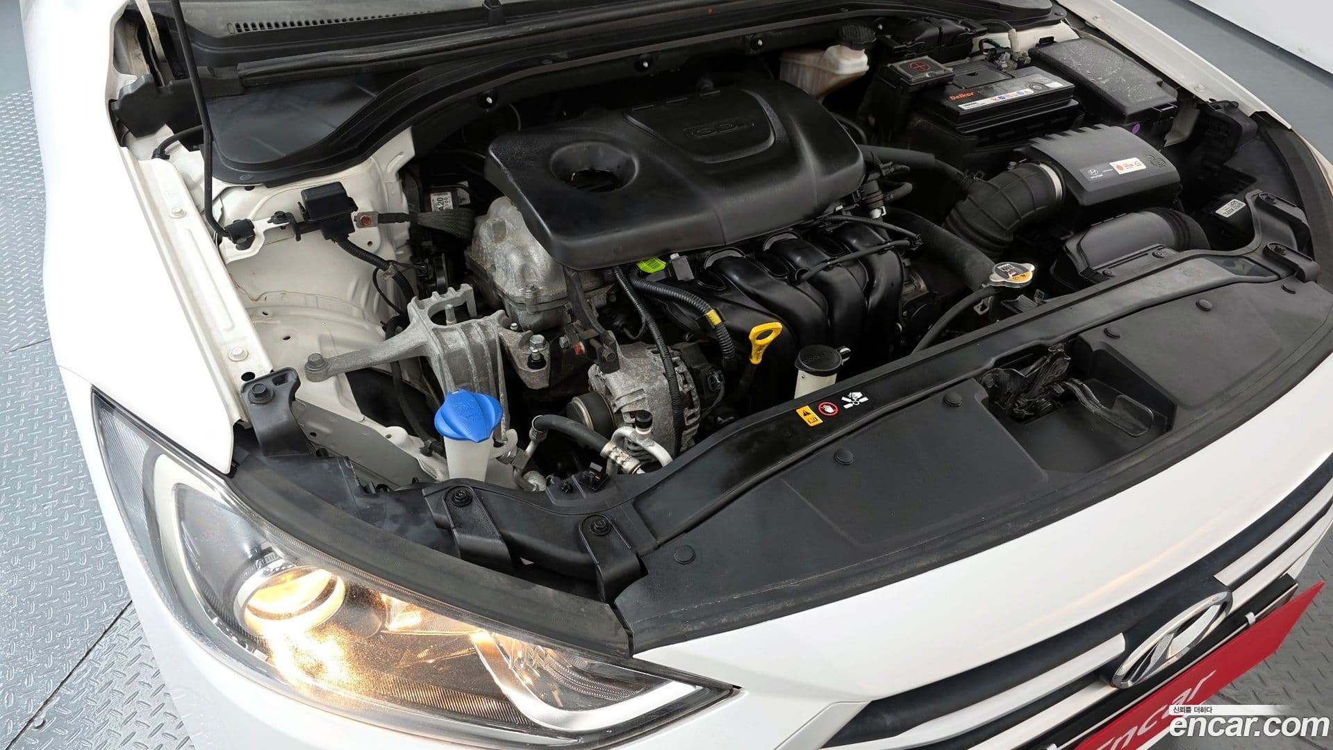 Main__Slider__Photo:AVANTE Hyundai 2017.7-5