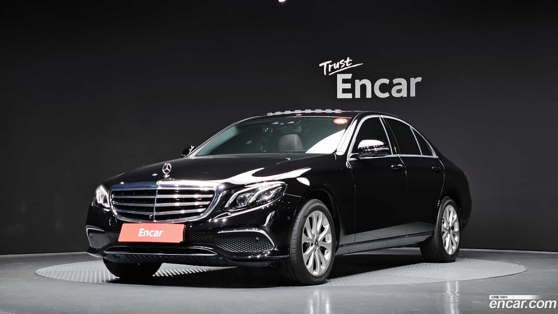 E-Class Mercedes-Benz 2018.9-OUTER-001