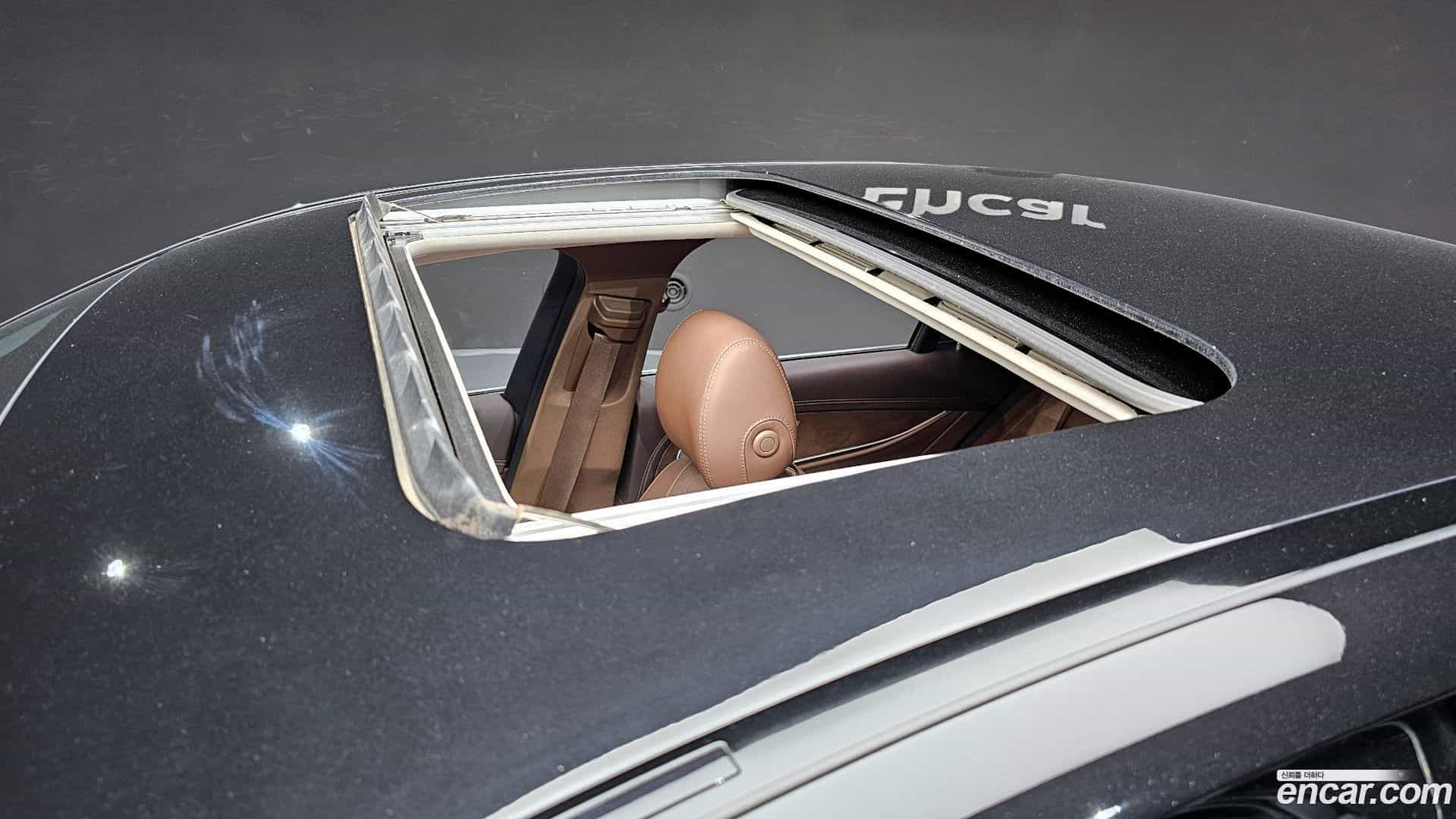 E-Class Mercedes-Benz 2018.9-OPTION-022