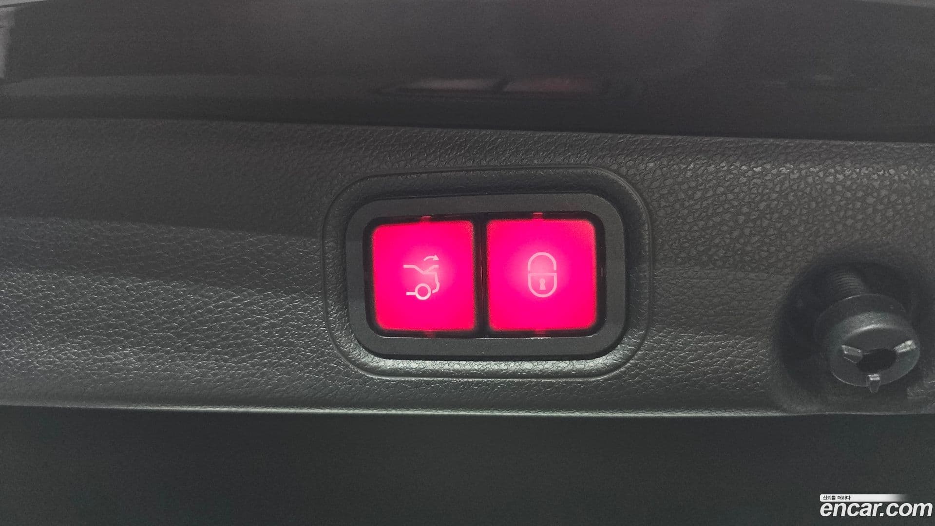 Main__Slider__Photo:E-Class Mercedes-Benz 2018.9-19