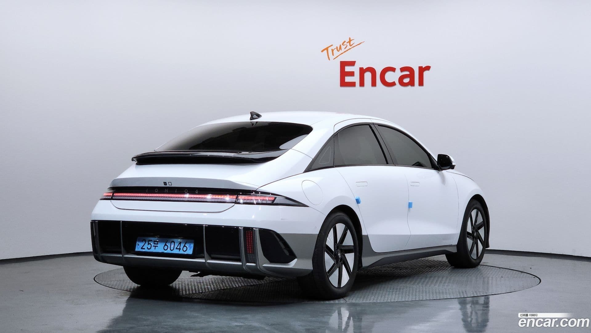 Main__Slider__Photo:Ioniq6 Hyundai 2022.10-1