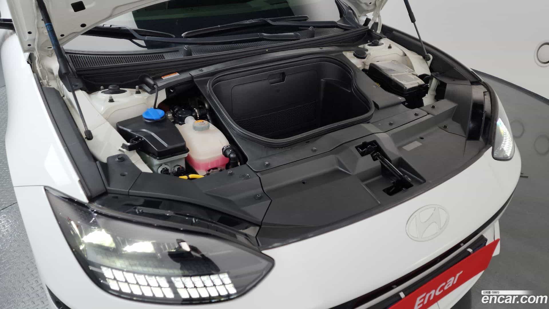 Ioniq6 Hyundai 2022.10-INNER-006