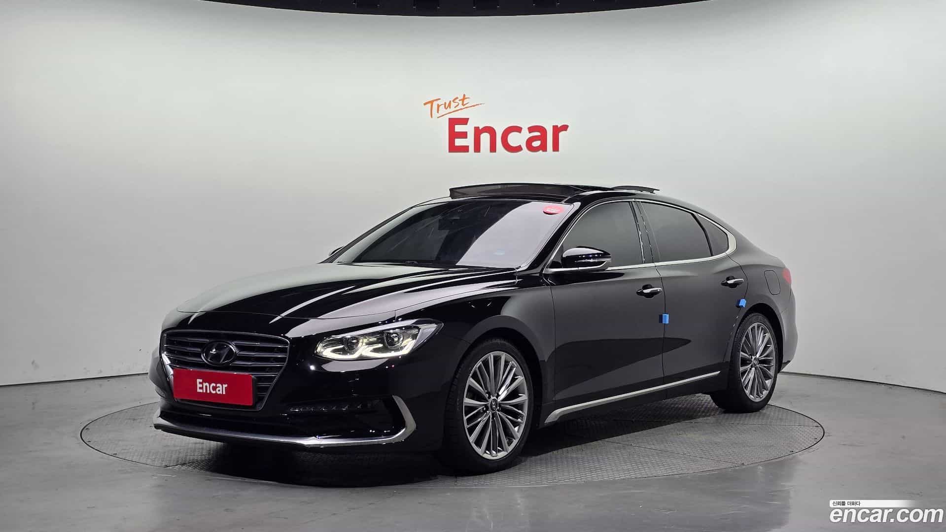 Grandeur Hyundai 2018.0-OUTER-001