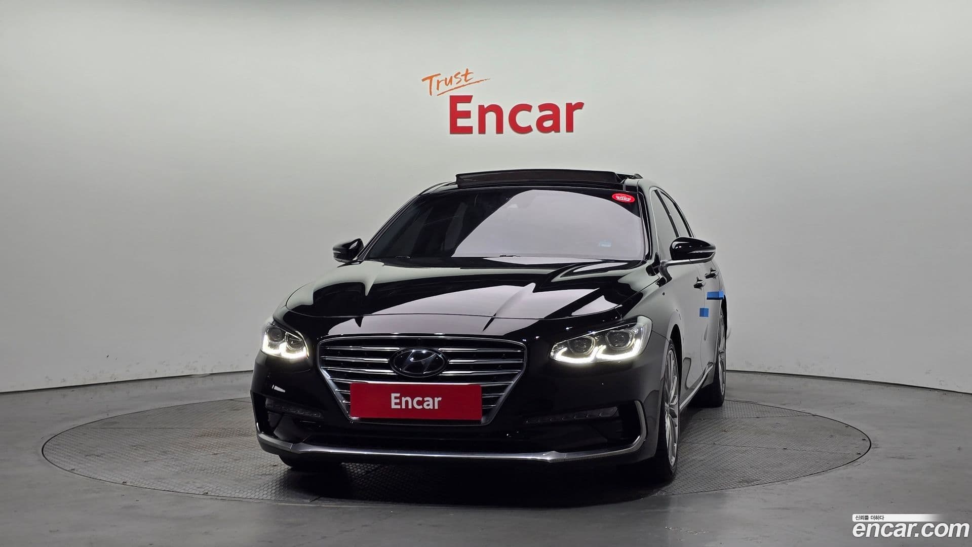 Main__Slider__Photo:Grandeur Hyundai 2018.0-2