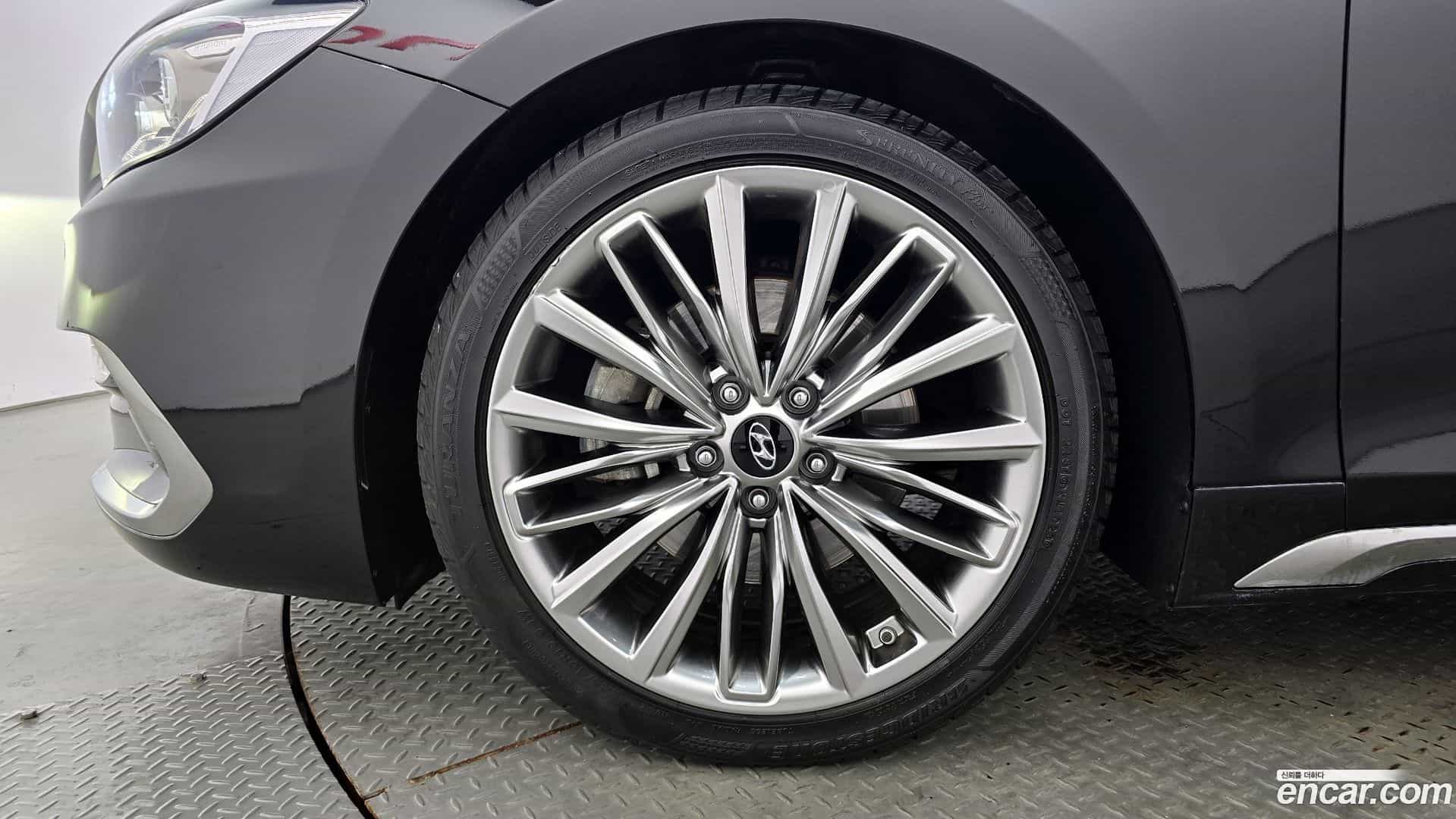 Grandeur Hyundai 2018.0-OUTER-005