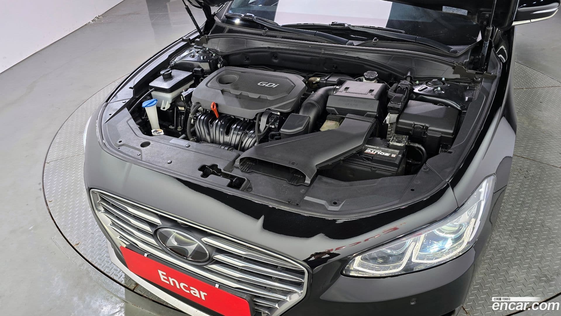 Main__Slider__Photo:Grandeur Hyundai 2018.0-5