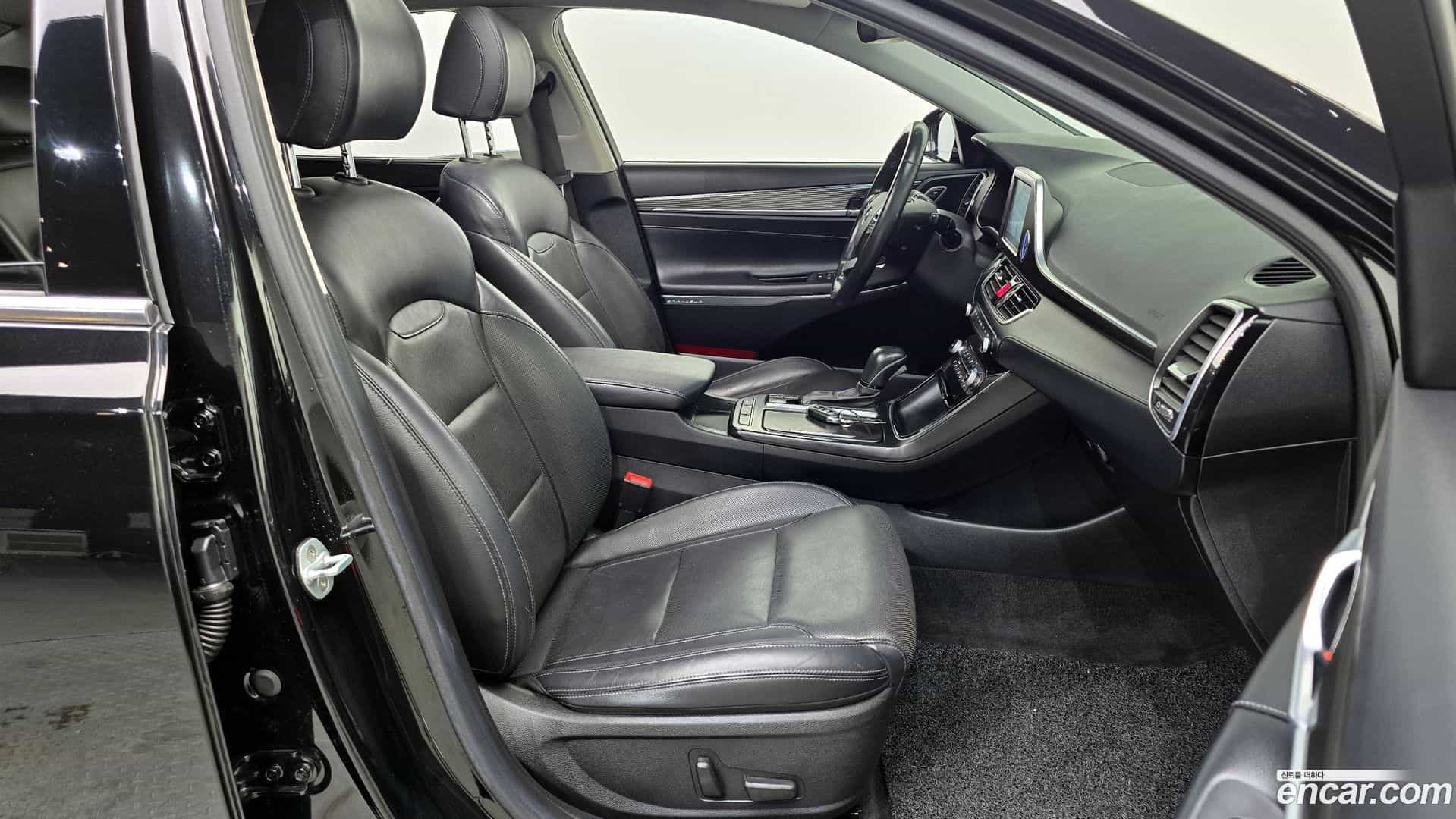 Grandeur Hyundai 2018.0-OPTION-016