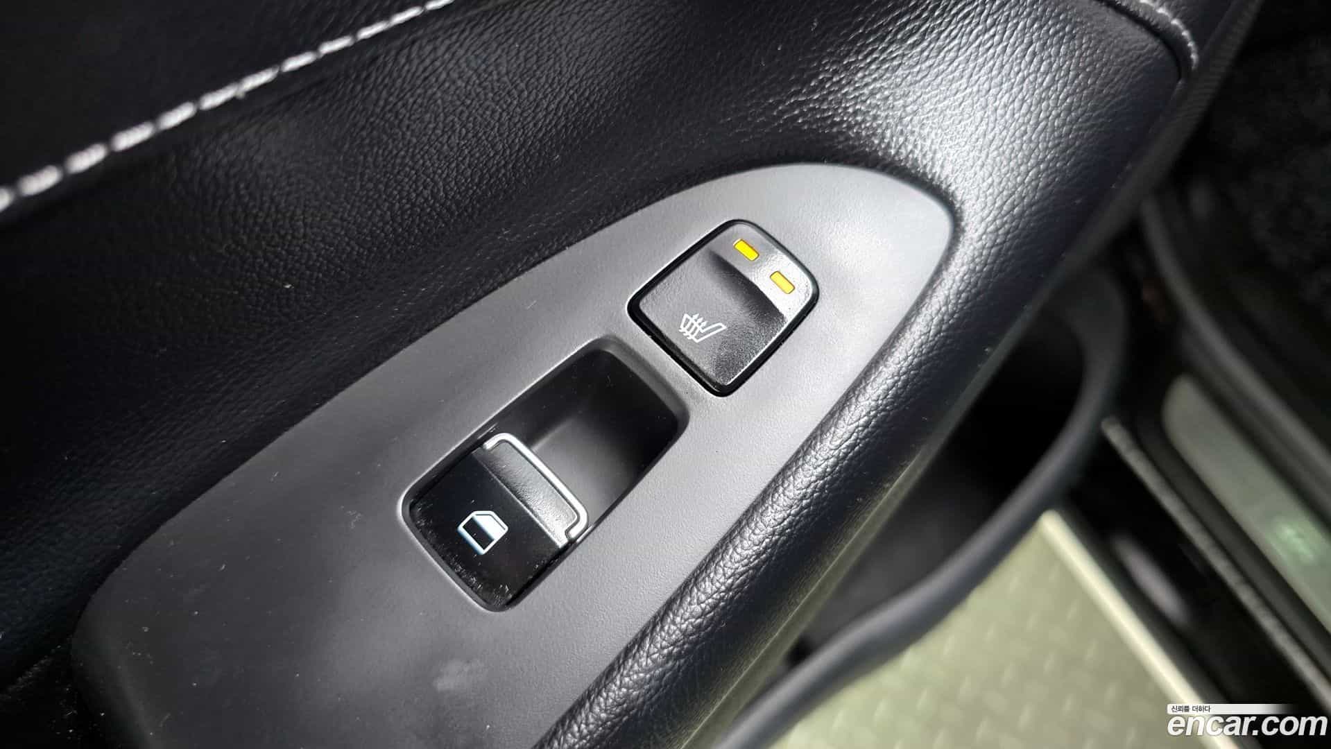 Grandeur Hyundai 2018.0-OPTION-022