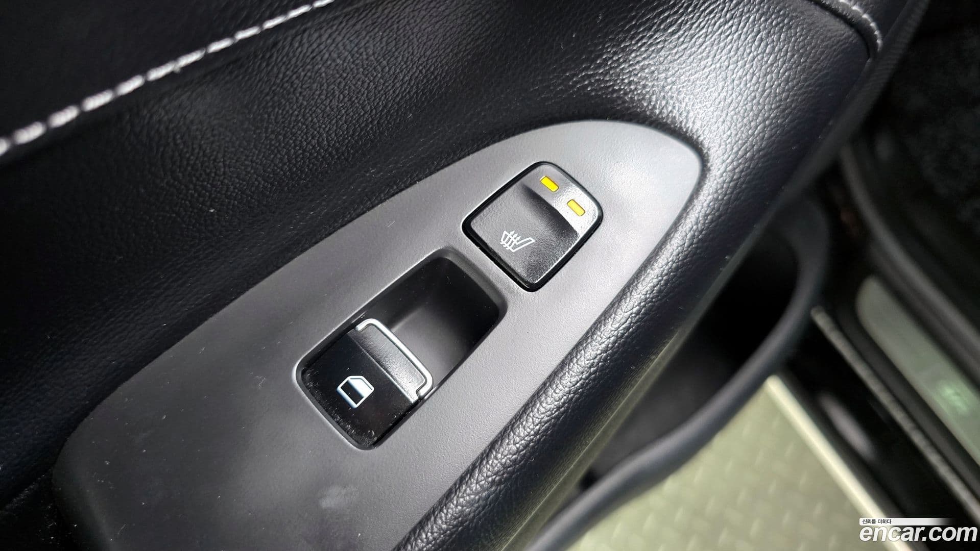 Main__Slider__Photo:Grandeur Hyundai 2018.0-17