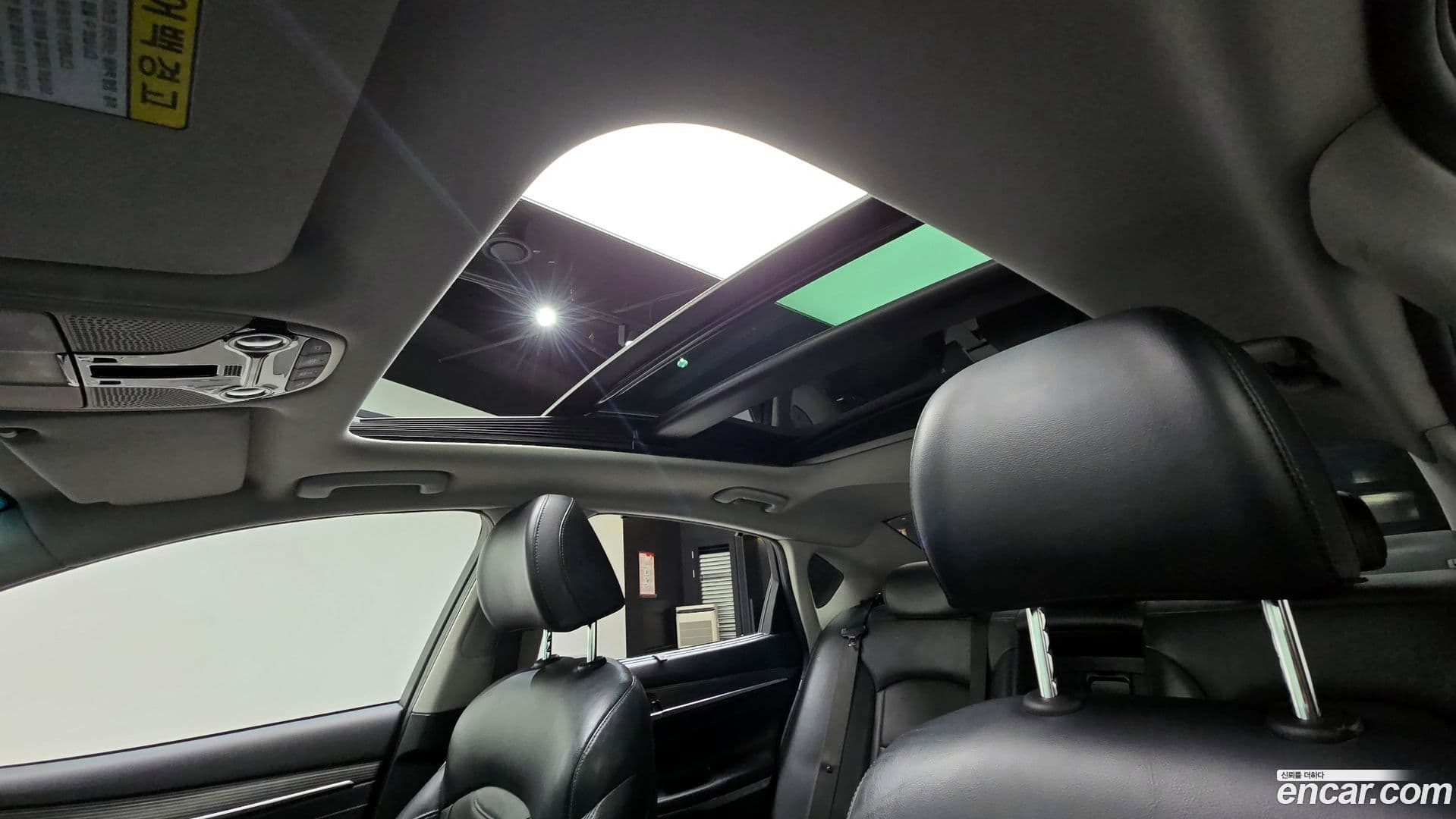 Main__Slider__Photo:Grandeur Hyundai 2018.0-18