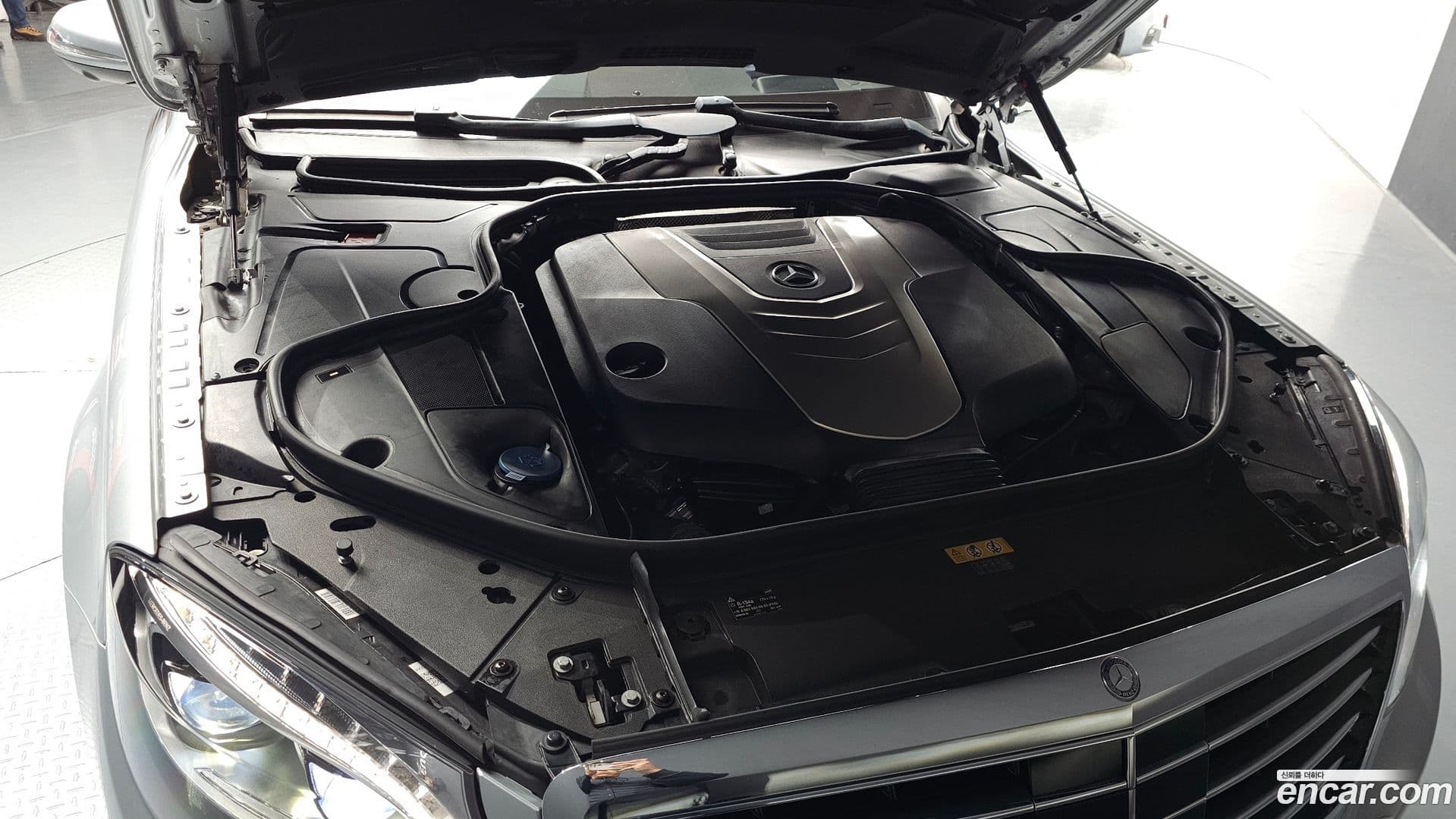 Main__Slider__Photo:S-Class Mercedes-Benz 2016.5-5