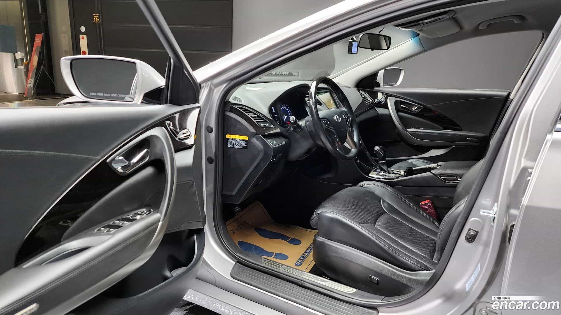 Grandeur Hyundai 2012.4-OPTION-015