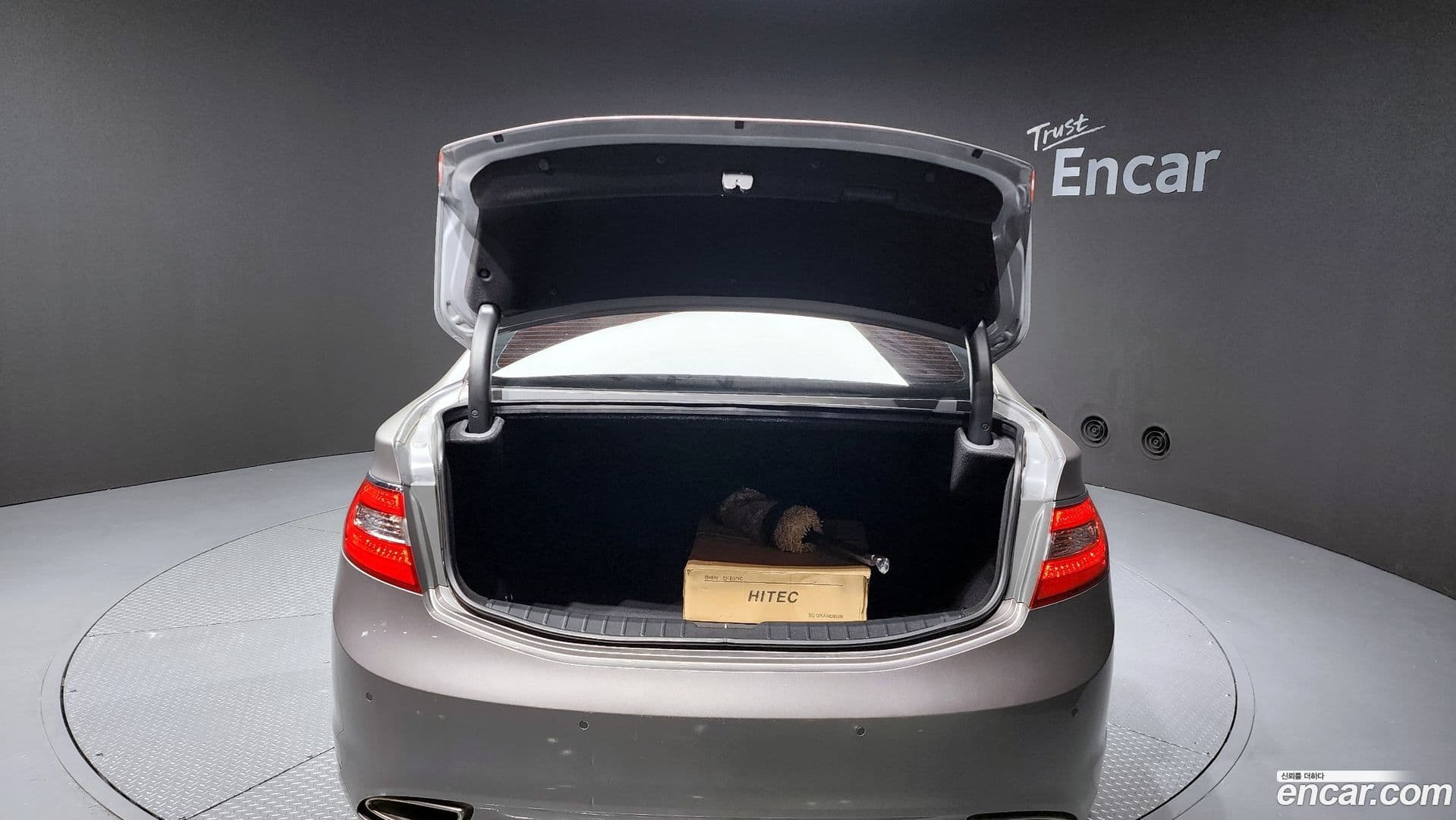 Main__Slider__Photo:Grandeur Hyundai 2012.4-19