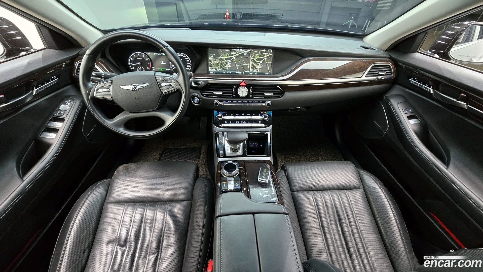 Main__Slider__Photo:EQ900 Genesis 2018.9-6