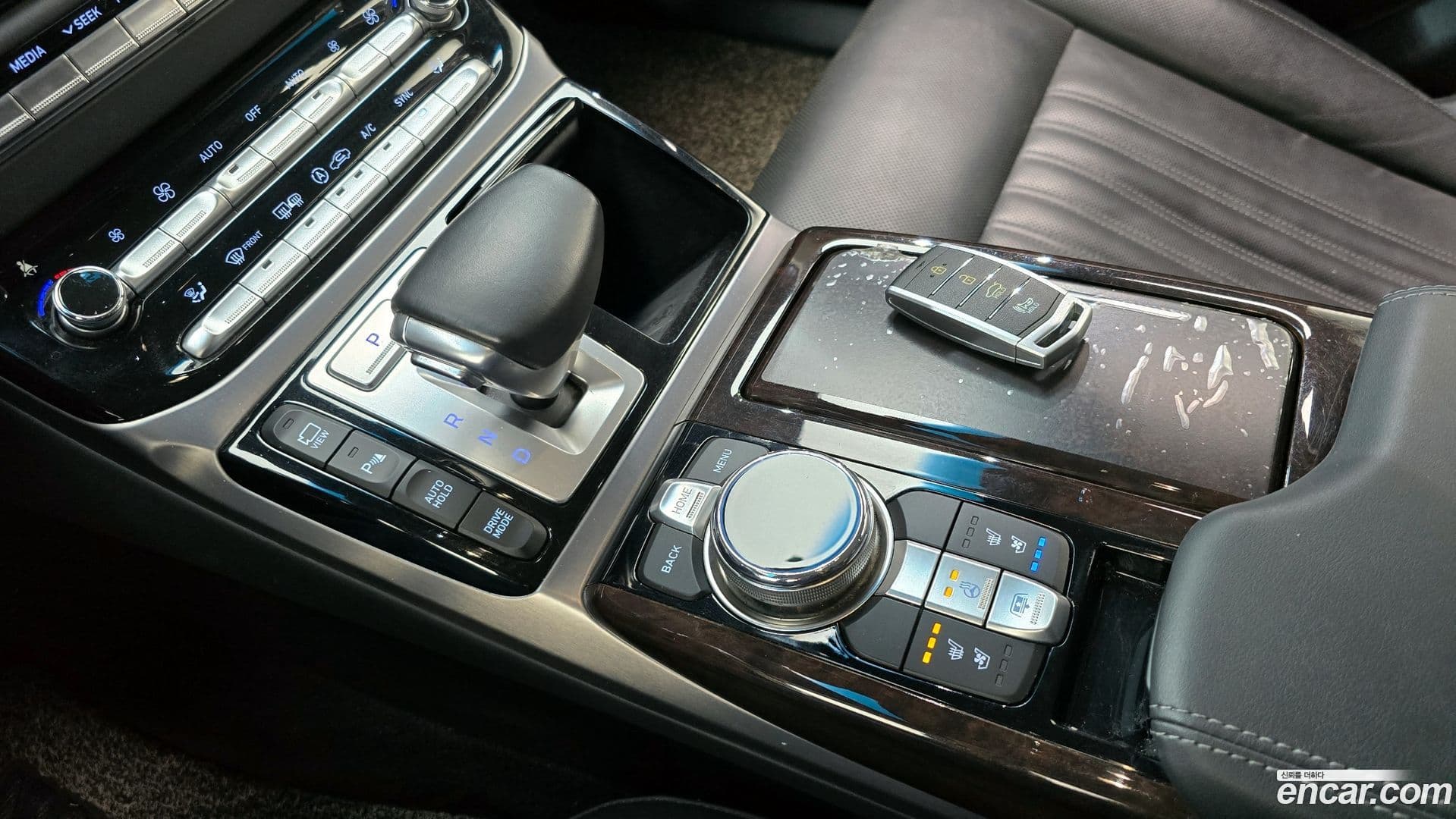 Main__Slider__Photo:EQ900 Genesis 2018.9-8