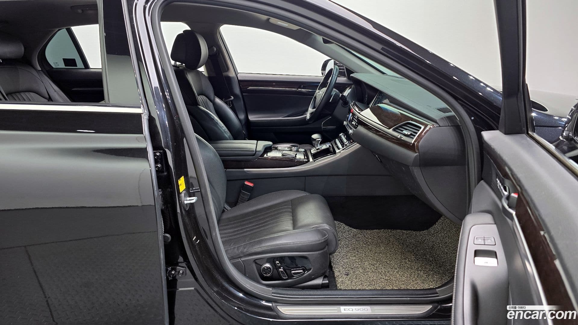 Main__Slider__Photo:EQ900 Genesis 2018.9-9