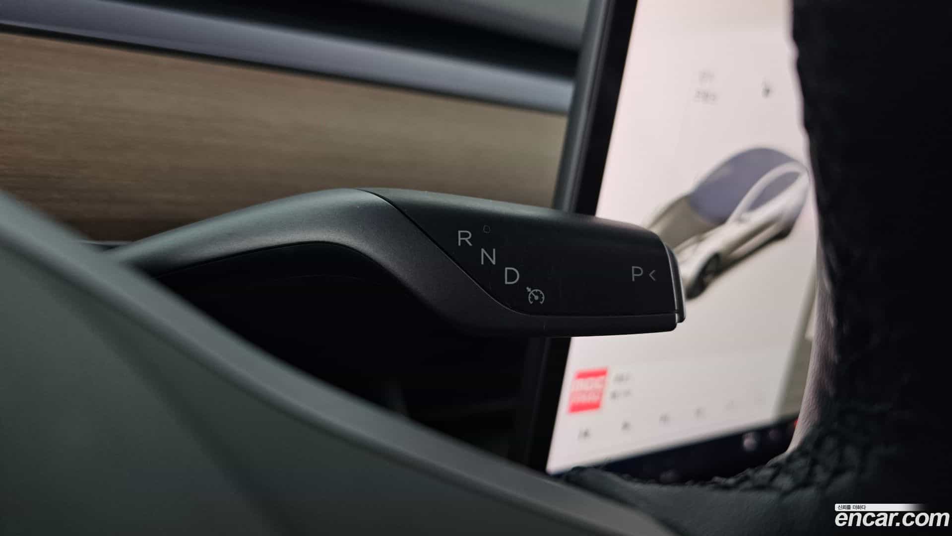 Model 3 Tesla 2020.10-INNER-009