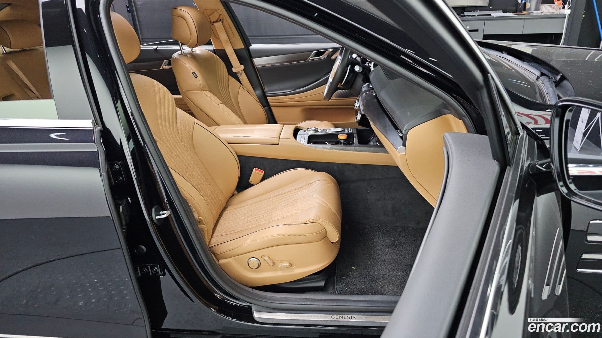 Main__Slider__Photo:G80 Genesis 2021.1-11