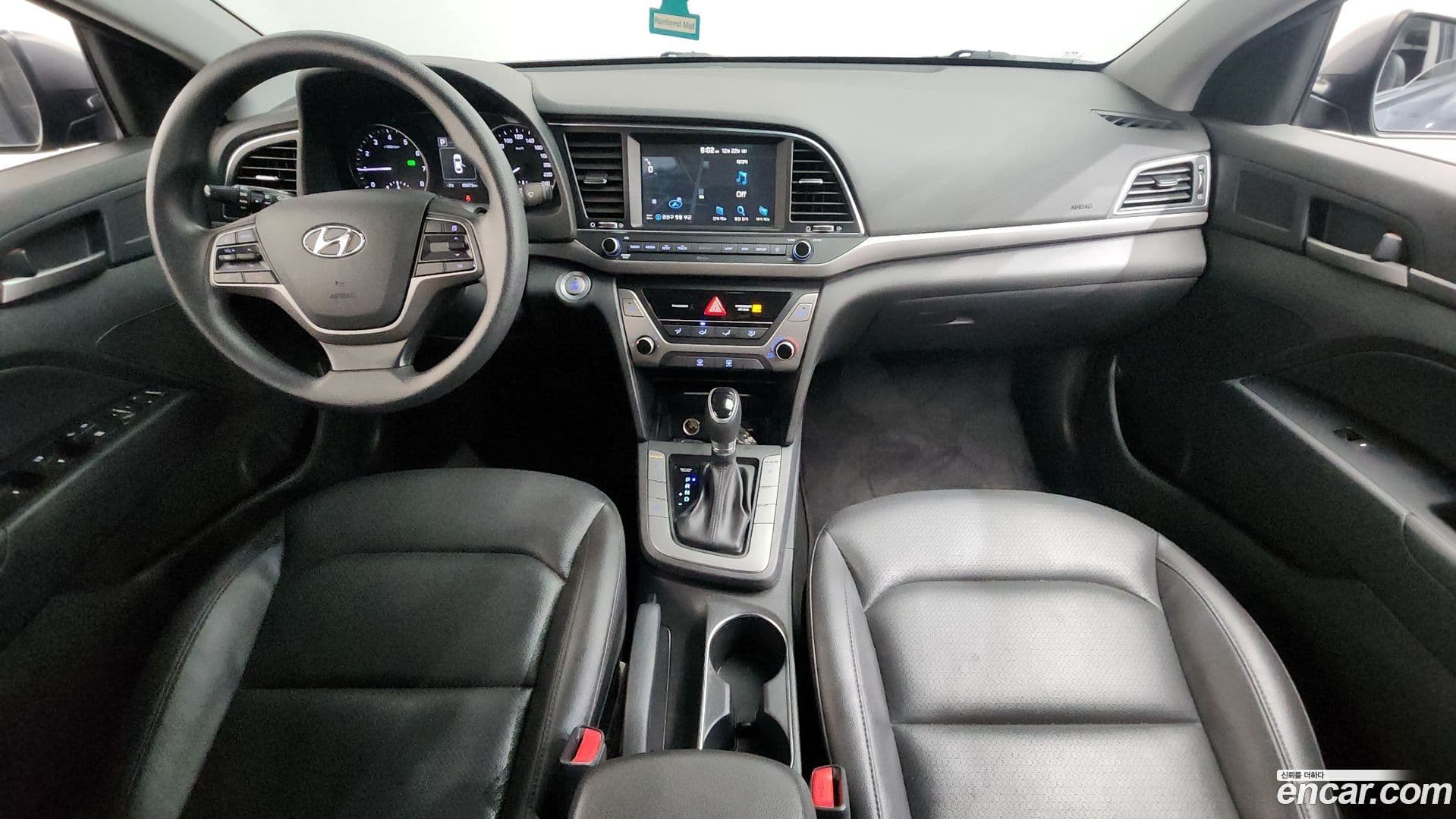 Main__Slider__Photo:AVANTE Hyundai 2018.7-6