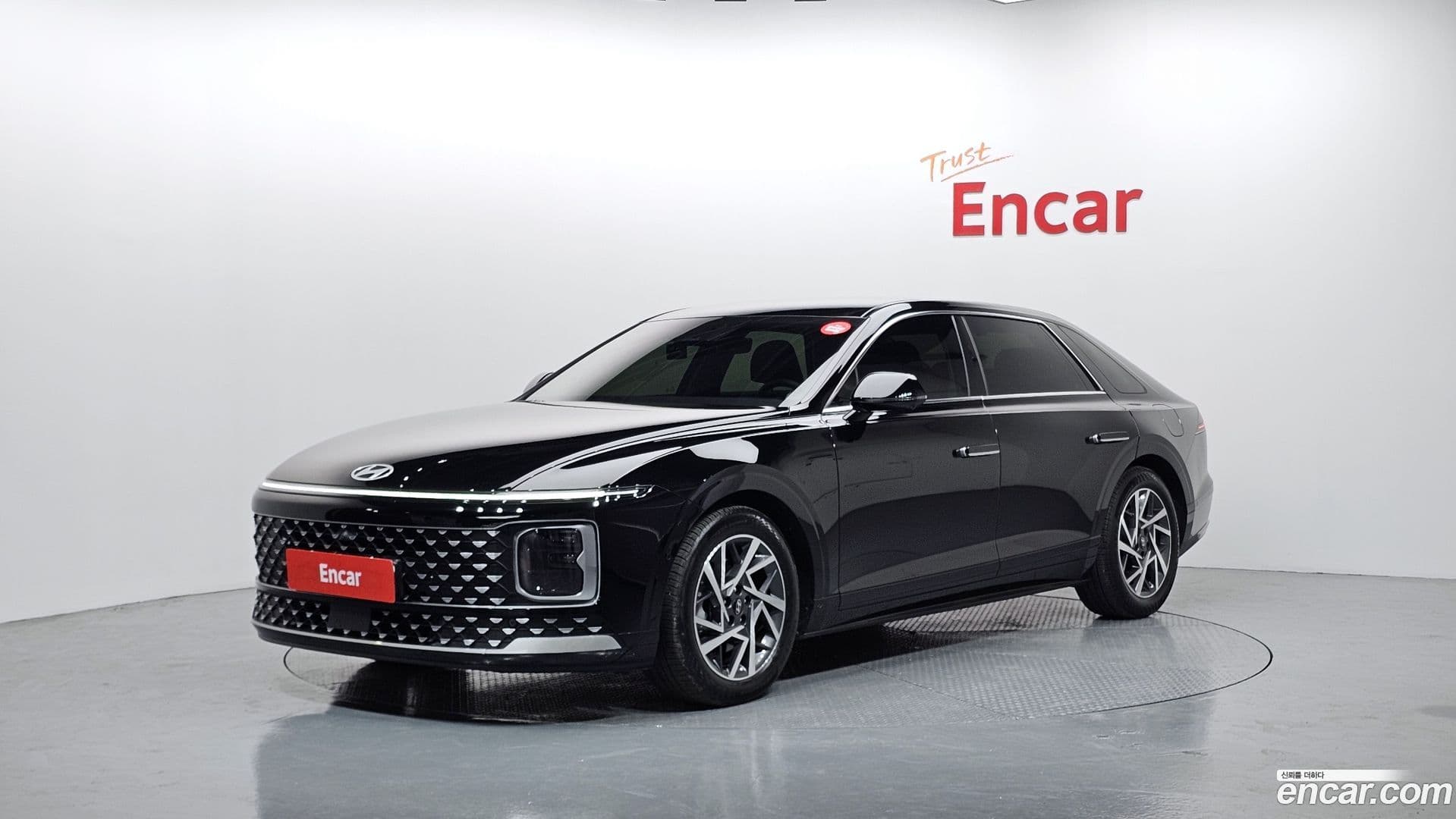 Main__Slider__Photo:Grandeur Hyundai 2025.0-0