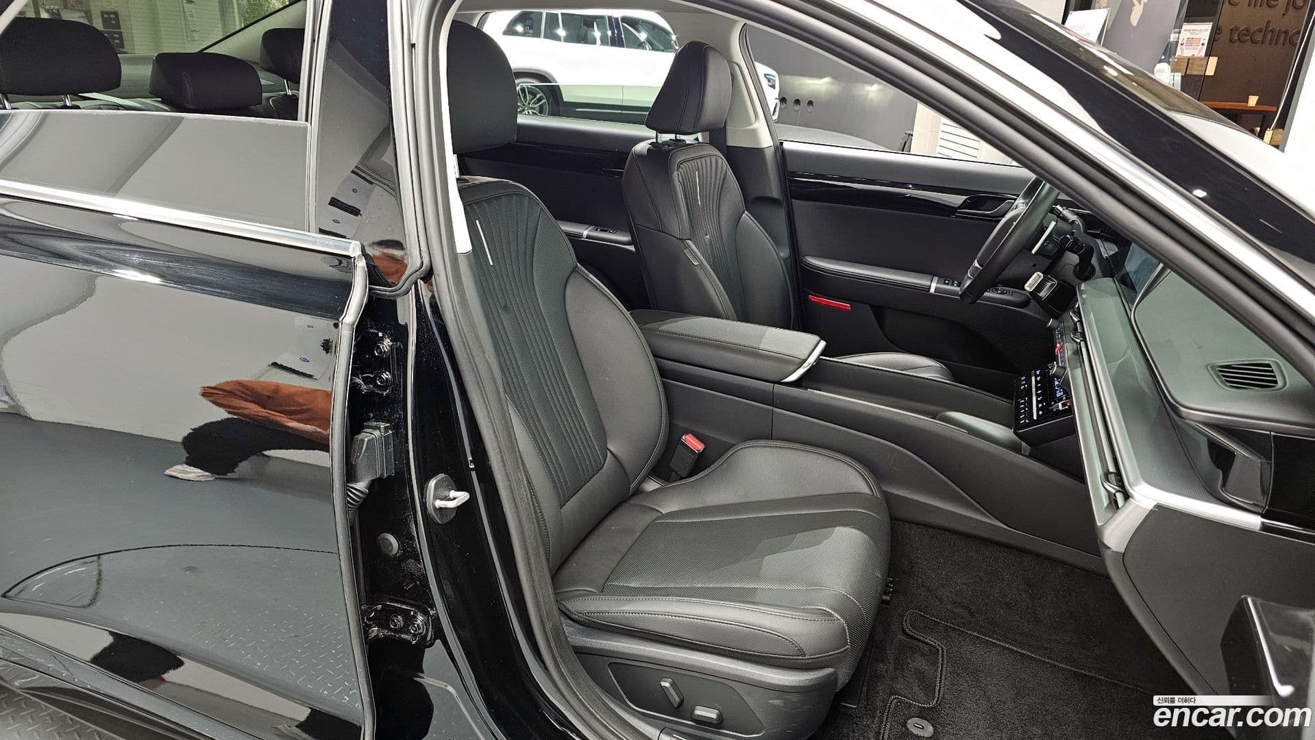 Main__Slider__Photo:Grandeur Hyundai 2025.0-11