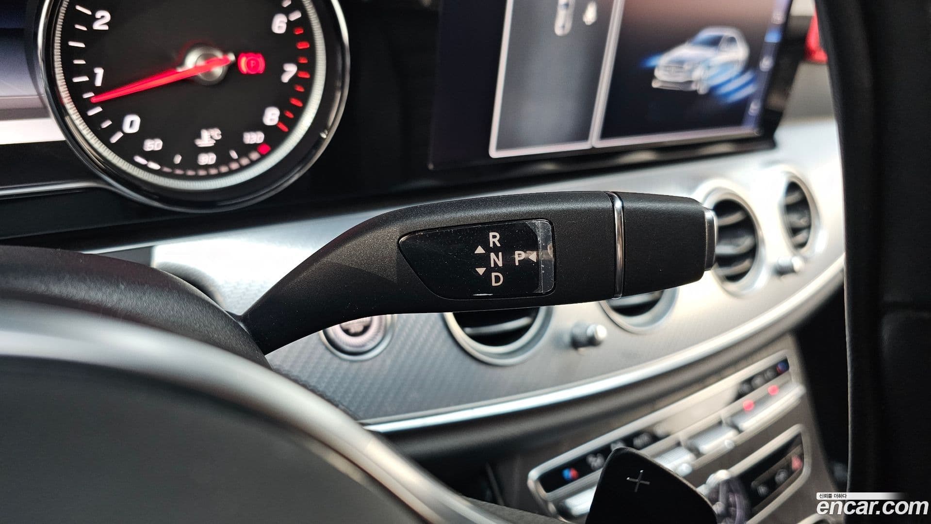 Main__Slider__Photo:E-Class Mercedes-Benz 2019.11-8