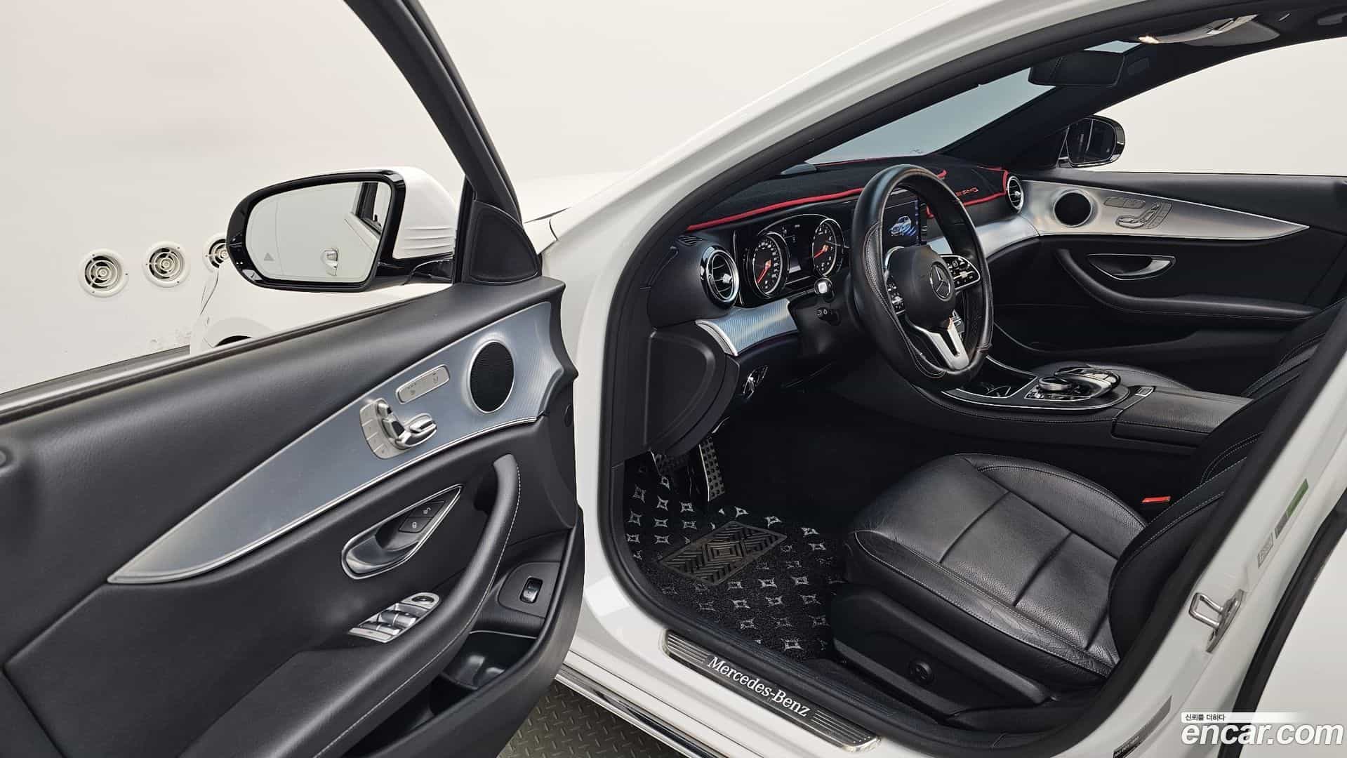 E-Class Mercedes-Benz 2019.11-INNER-010