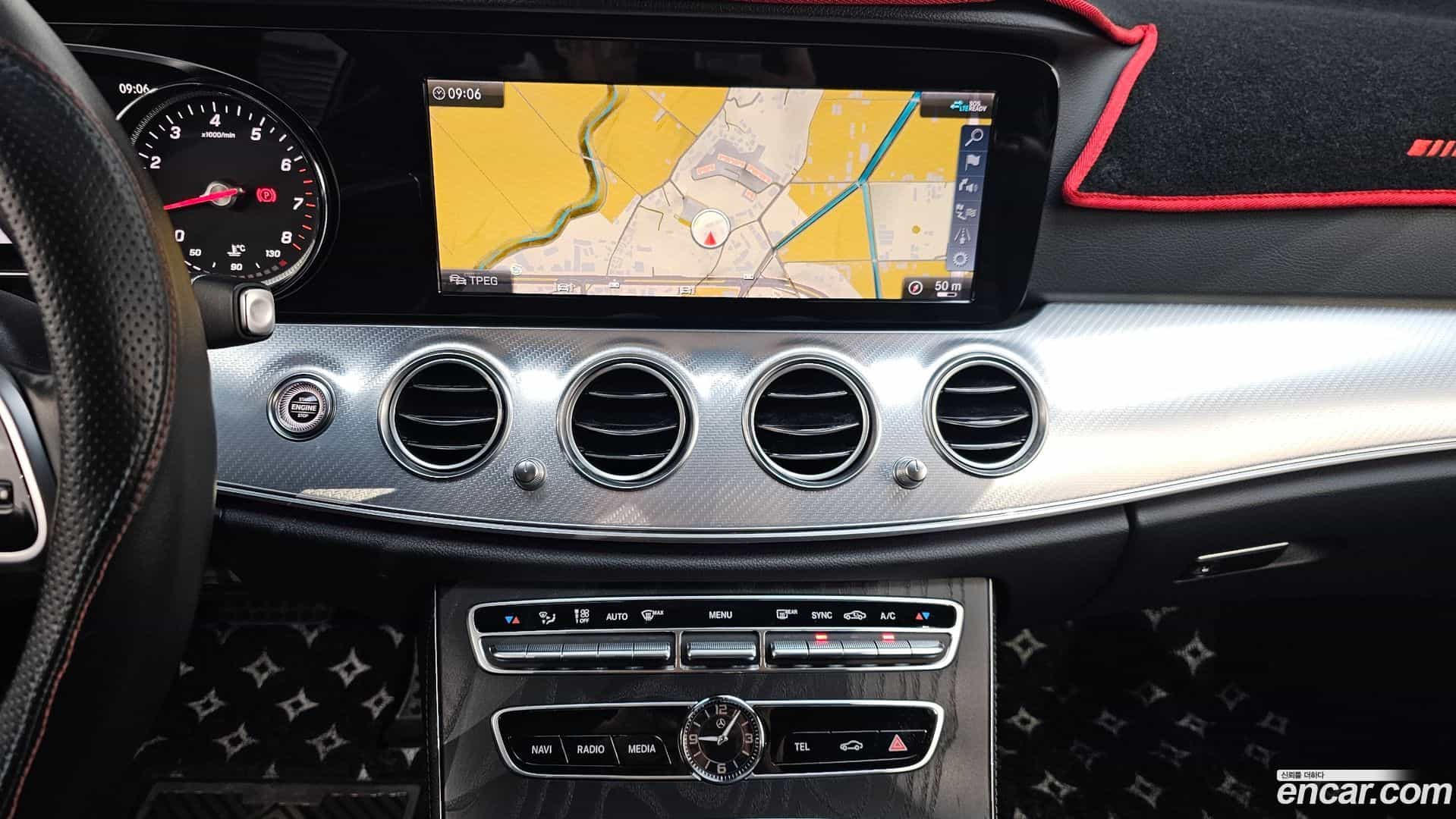 E-Class Mercedes-Benz 2019.11-OPTION-018