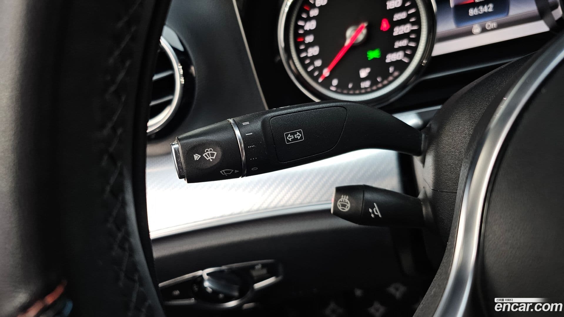 Main__Slider__Photo:E-Class Mercedes-Benz 2019.11-18