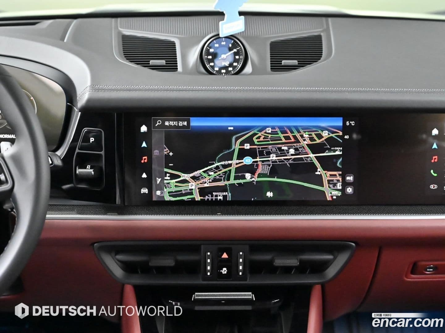 Main__Slider__Photo:Cayenne Porsche 2024.3-13