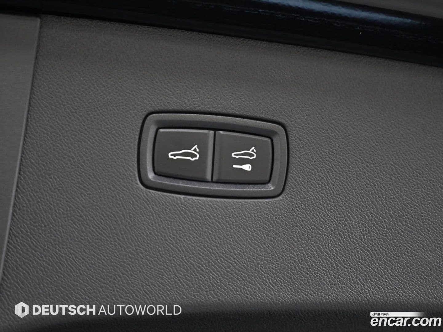 Main__Slider__Photo:Cayenne Porsche 2024.3-19