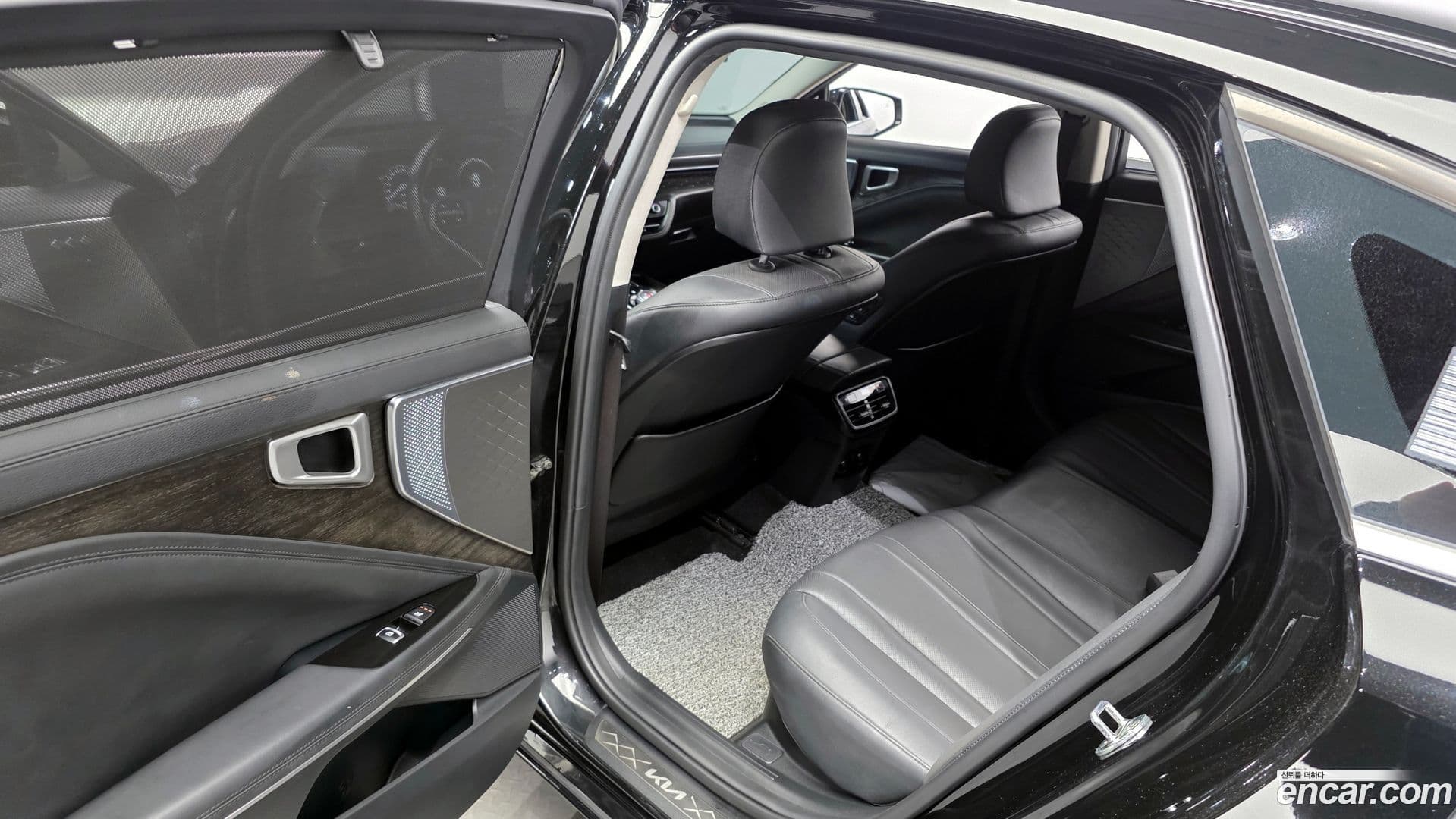 Main__Slider__Photo:K8 Kia 2022.11-10