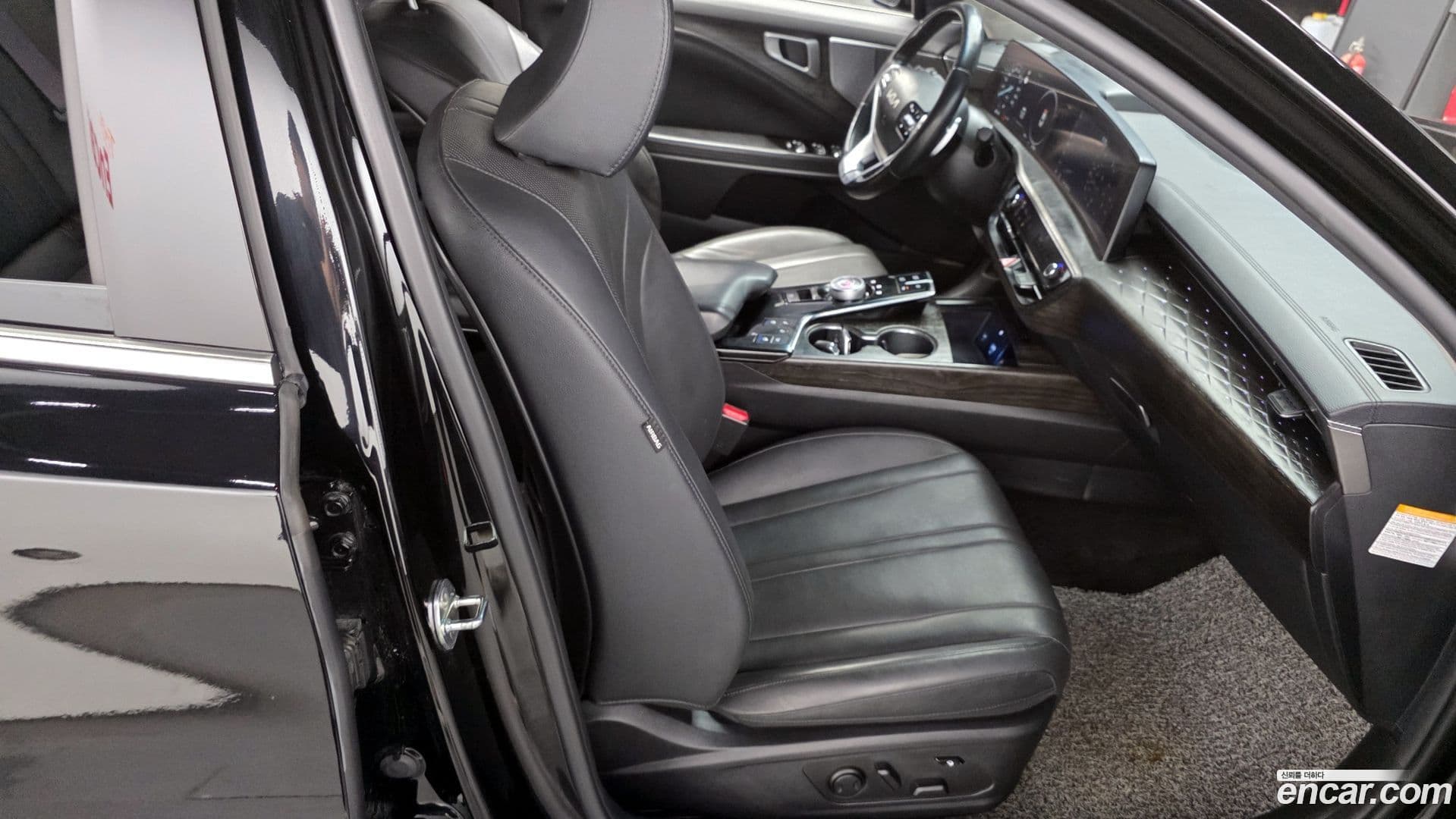 Main__Slider__Photo:K8 Kia 2022.11-11