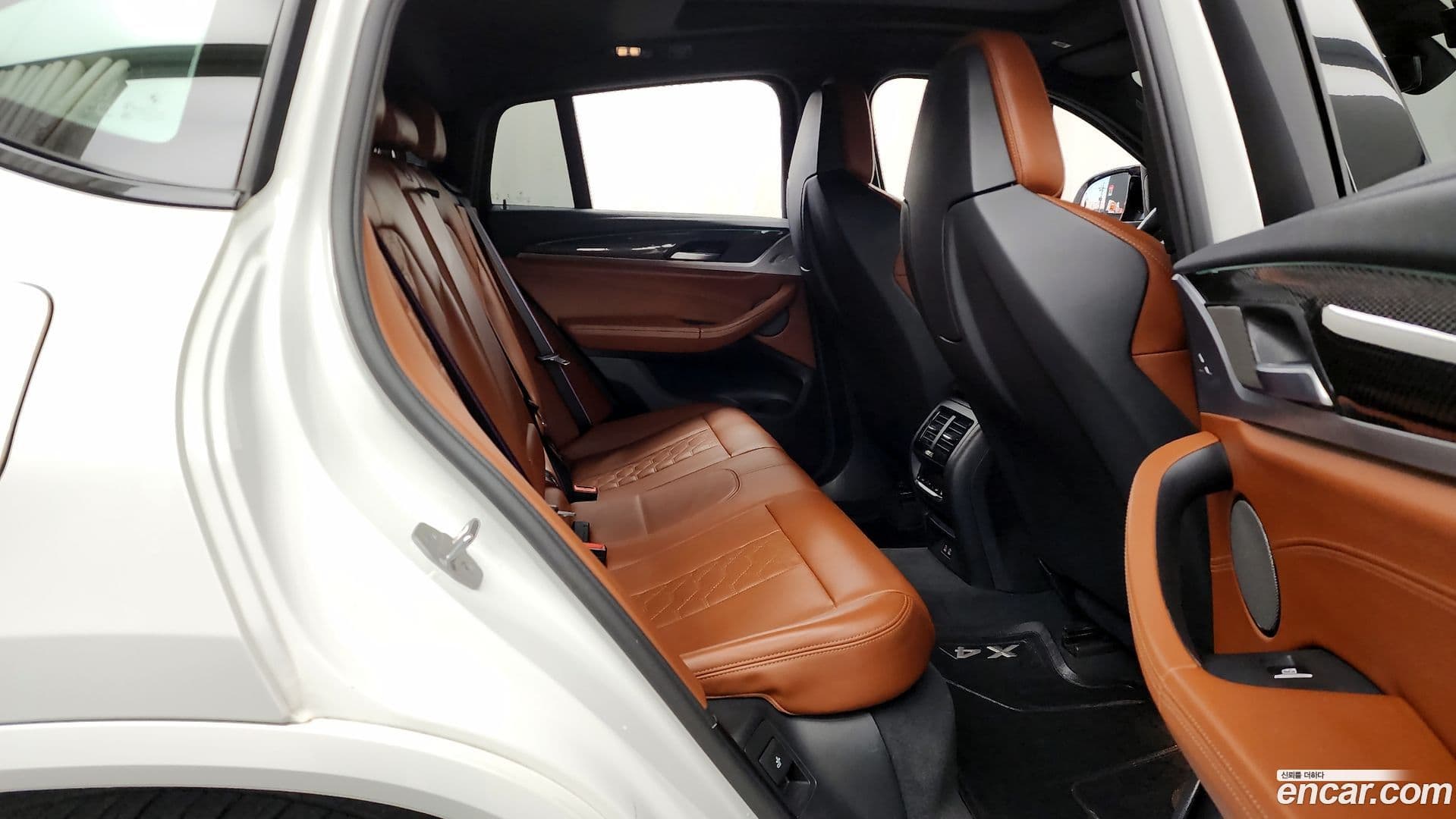 Main__Slider__Photo:X4M BMW 2021.8-11