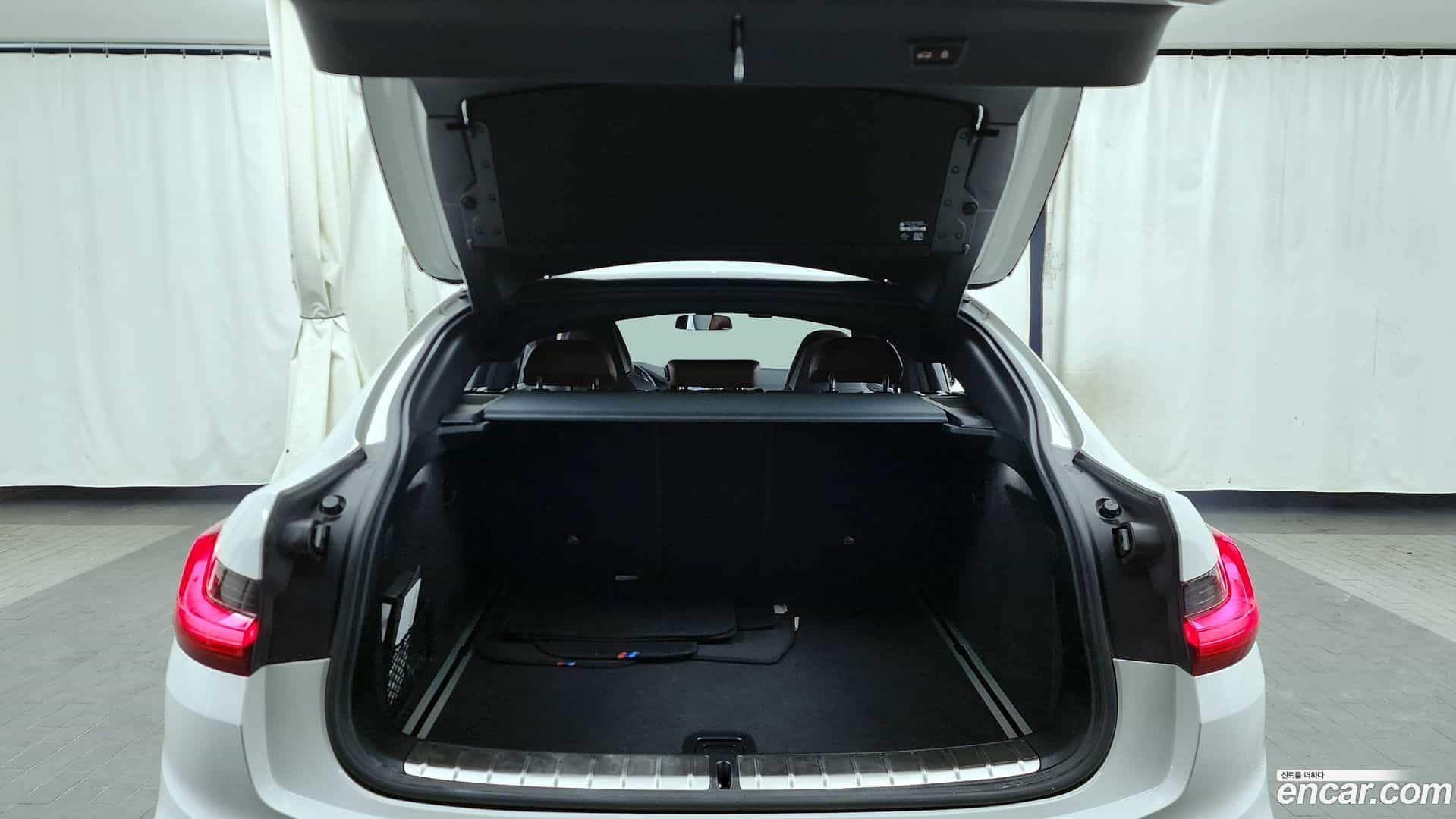 X4M BMW 2021.8-OPTION-024